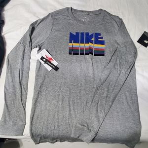 Nike Boys The NIKE Tee long sleeve gray size XL